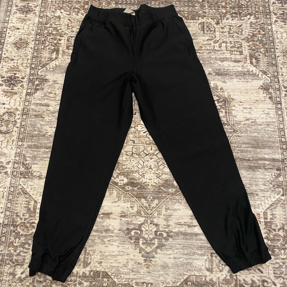 Women’s Lululemon Black Joggers Size 8
